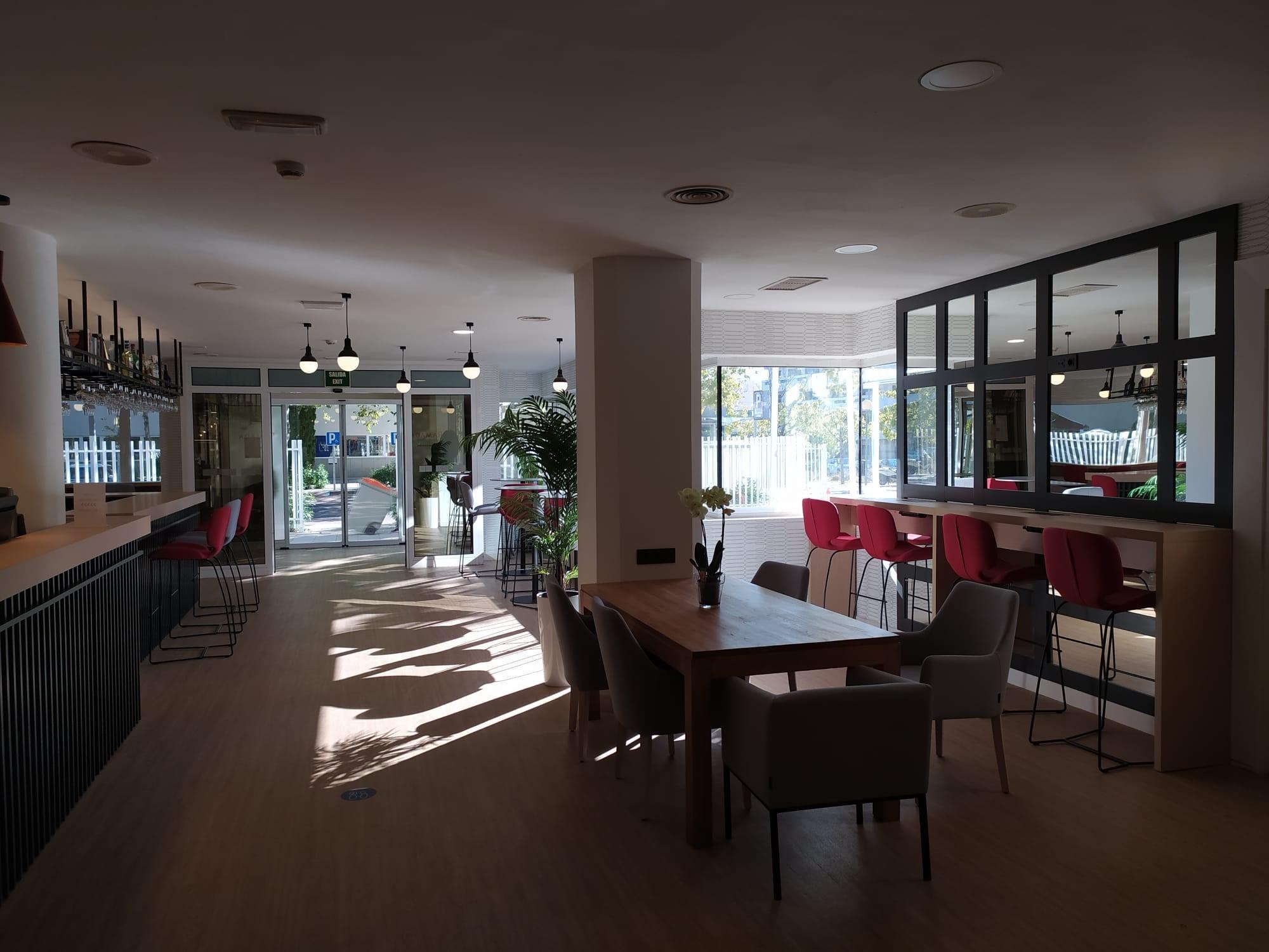 Ramada By Wyndham Madrid Tres Cantos Eksteriør bilde