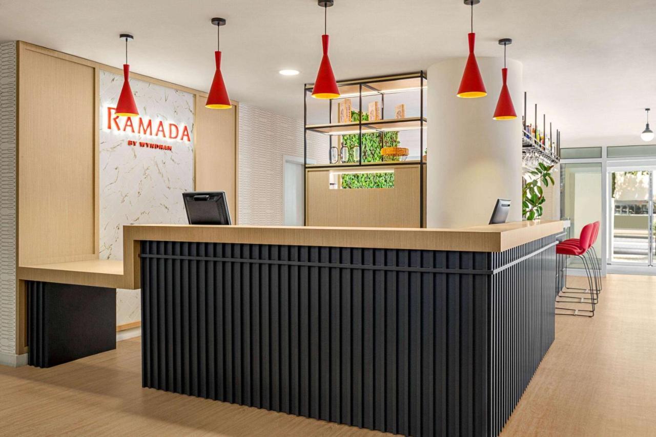 Ramada By Wyndham Madrid Tres Cantos Eksteriør bilde